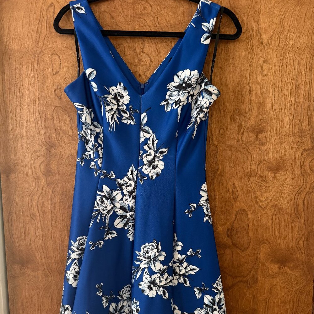 Kensie Blue and White Floral Dress
